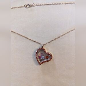 Floating Charm Locket Necklace Orange Rhinestone Memory Pendant Gold Tone T5B8E